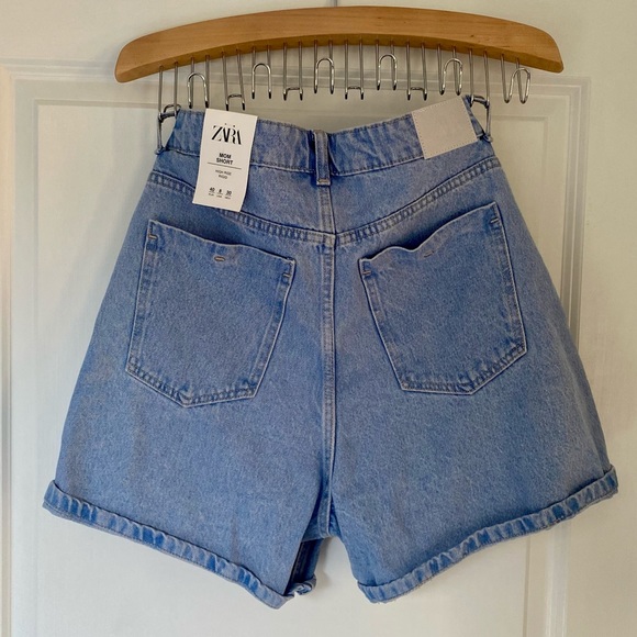 NWT Zara Mom Fit Denims Shorts size 8 - in Light Blue - Picture 6 of 6